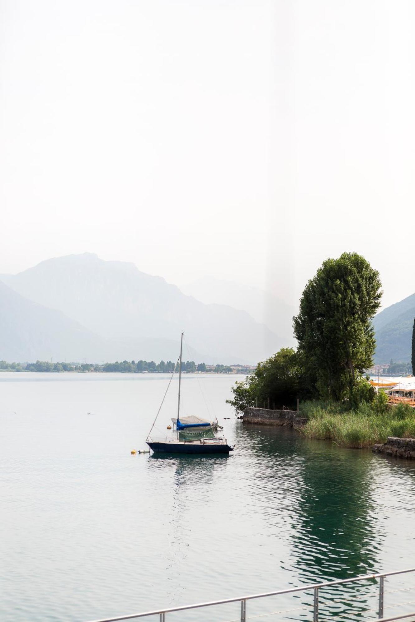 Lakefront Home Residenza Il Gallo In Riva Al Lago Pisogne Ngoại thất bức ảnh